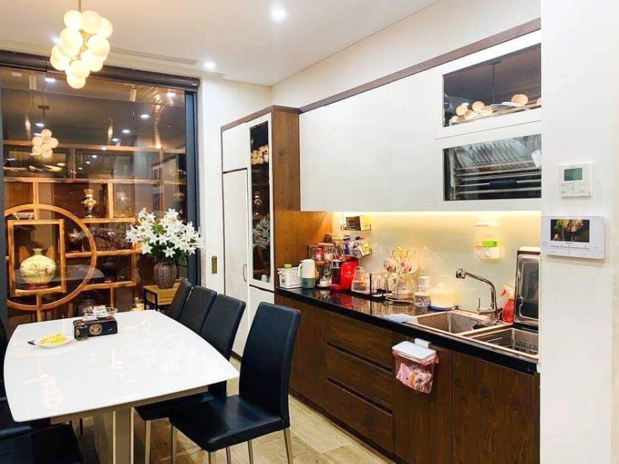 Nhà phân lô kinh doanh phố Trần Quang Diệu dt 48m2 5 tầng, mt 4.5m, giá 11.8 tỷ