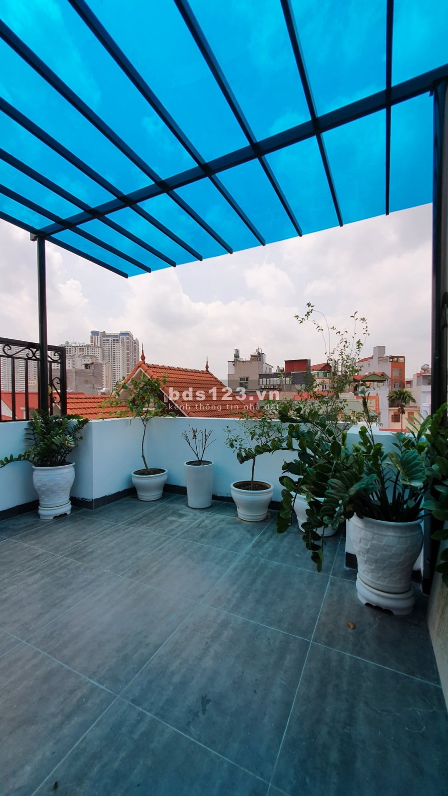 Bán nhà Tây Lạc Long Quân 6 tầng Thanh Máy Gara ôtô 11.5tỷ