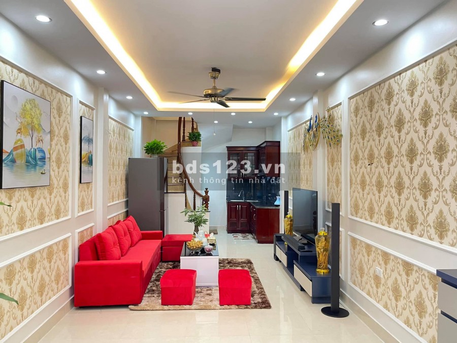 Nhà riêng Kim Giang siêu đẹp 4 tầng 33m2 giá 2 tỷ 95, lh 0941570196