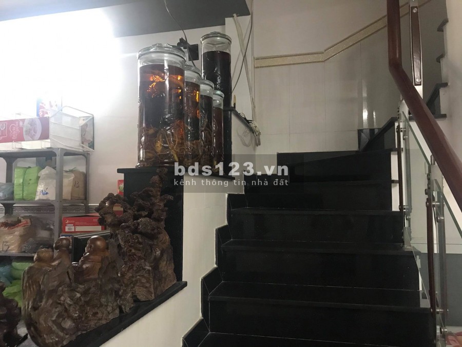 Bán Nhà Mặt Tiền Nguyễn Duy Cung phường 12 Gò Vấp, dt 100m2, 2 tầng giá chỉ 9.9 tỷ