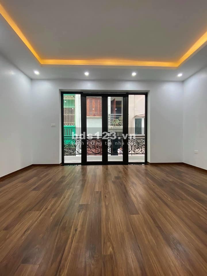 Nhà đẹp Gia Thụy, 62m x 4 tầng, mt 4m, ô tô, giá bán 6.26 tỷ