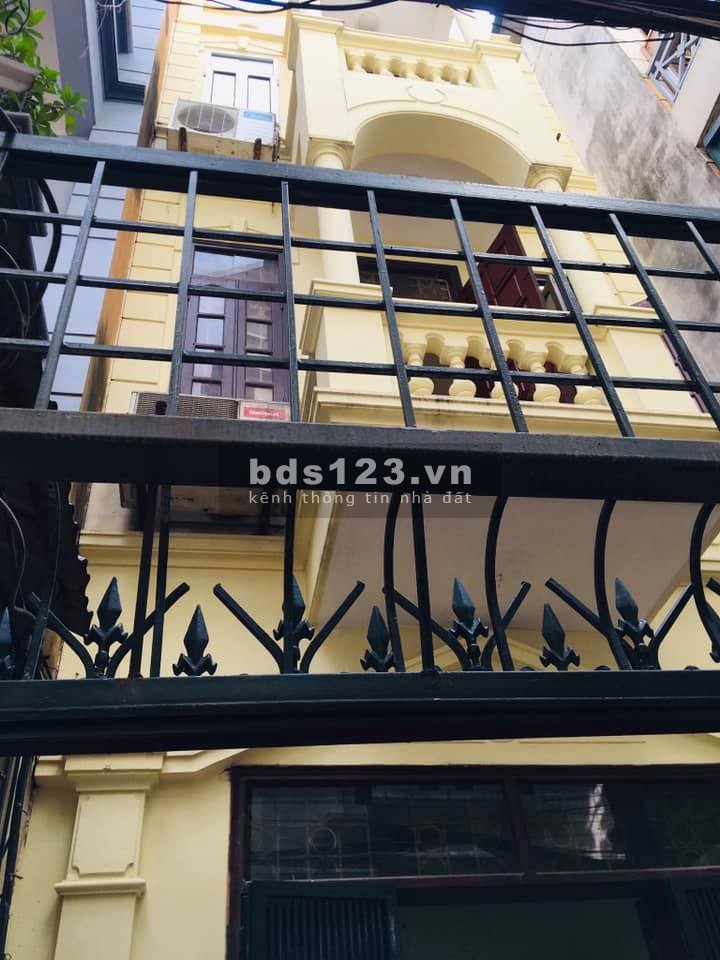 Bán nhà phân lô ngõ 155 Cầu Giấy, 2 mặt thoáng, 50m * 4T, giá 4,75 tỷ.