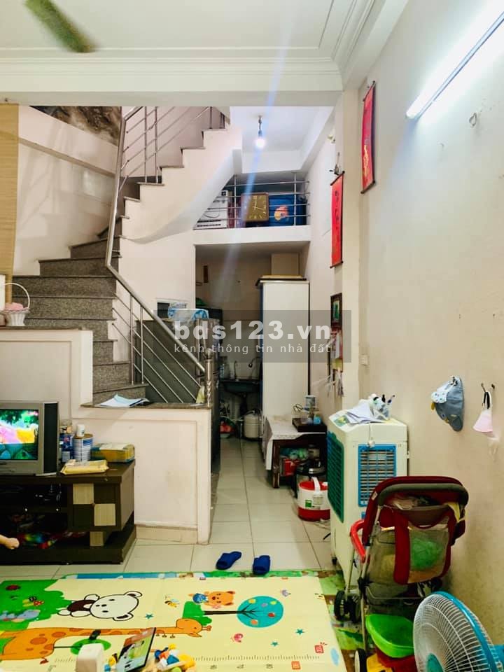 Bán nhà riêng tại Đường Hoàng Hoa Thám, Tây Hồ, Hà Nội diện tích 70m2 giá 5,3 Tỷ