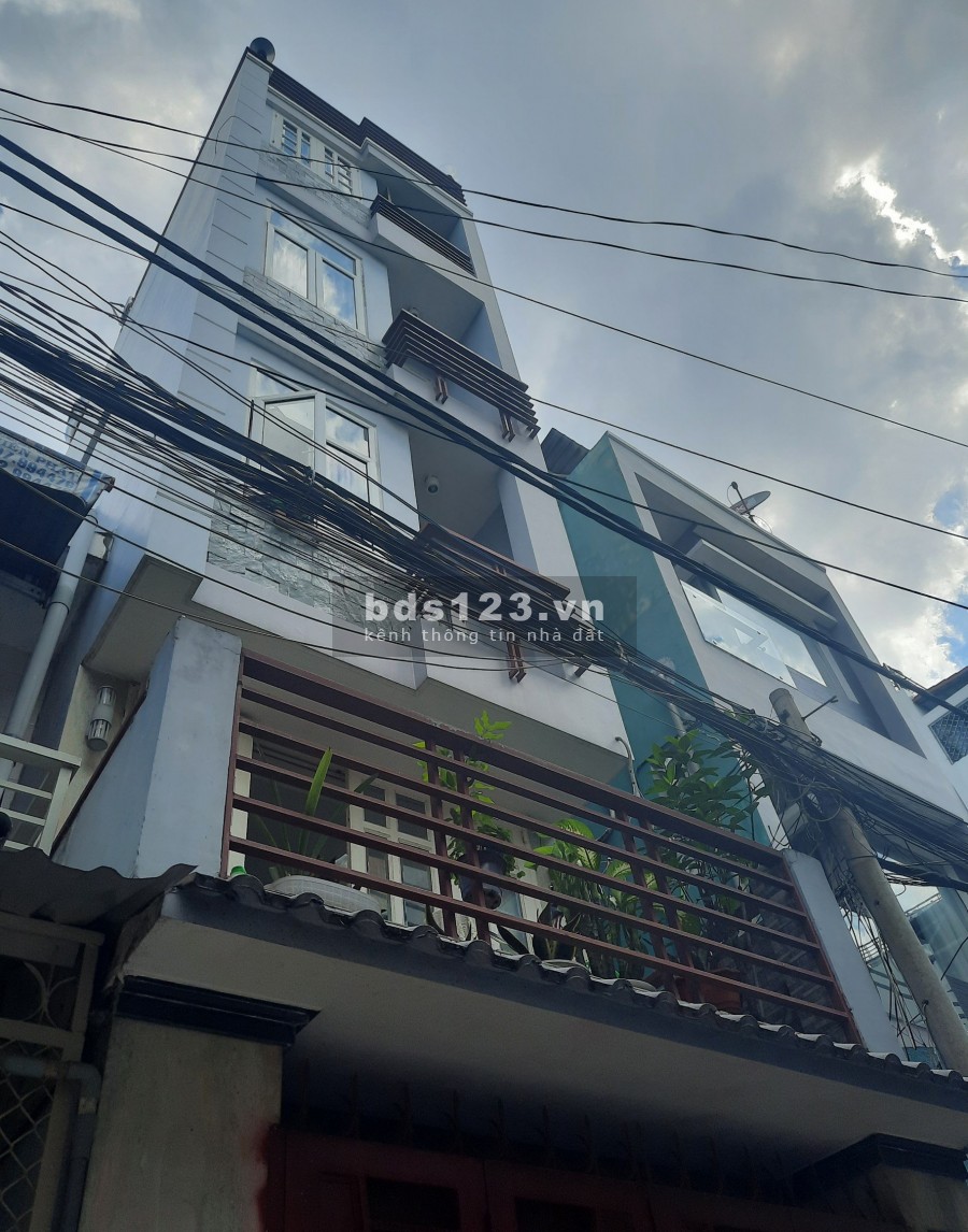 Bán Nhà 5 tầng đúc, dt 3x7.2 hẻm 4m CMT8 P15 Q10, giá 4.7 tỷ, thương lượng