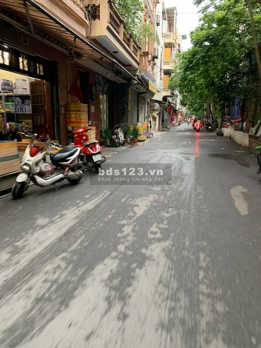 4,5 tỷ có nhà mặt đường ô tô tránh thẳng ra Nguyễn Trãi, trung tâm quận Thanh Xuân