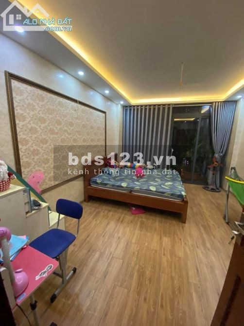 Bán nhà phố Trần Cung, diện tích 51m2, kinh doanh, oto, giá nhỉnh 4 tỷ
