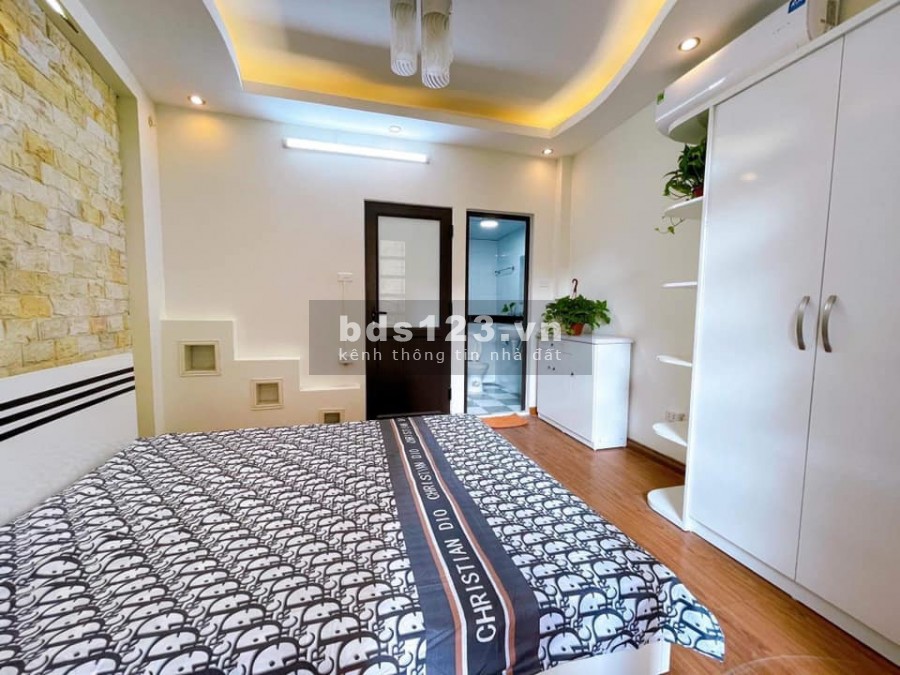 Nhà 5 tầng 9 phòng khép kín suất đầu tư sinh lời cao, lợi nhuận 40 triệu/tháng