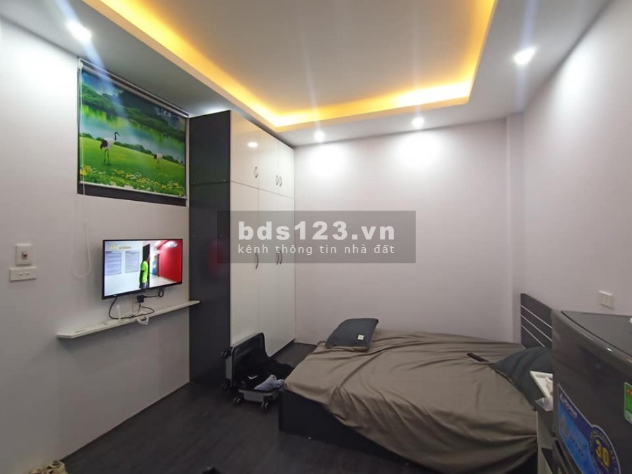 Bán nhà trọ cao cấp Phùng Khoan, dt 35m2, 6 tầng, 9 phòng, thu nhập 420 triệu/năm giá 4.25 lh 0902083139