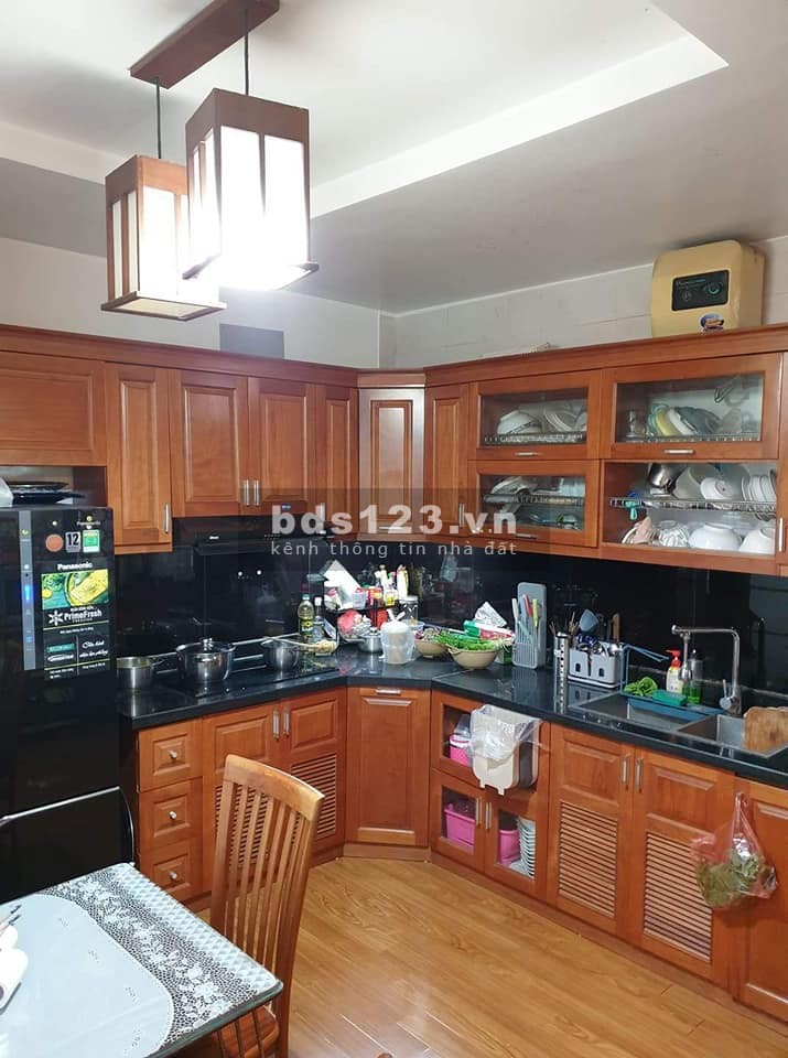 Bán nhà khu phân lô Lạc Trưng ô tô tránh dt 58m2 x 6 tầng, mt 8m