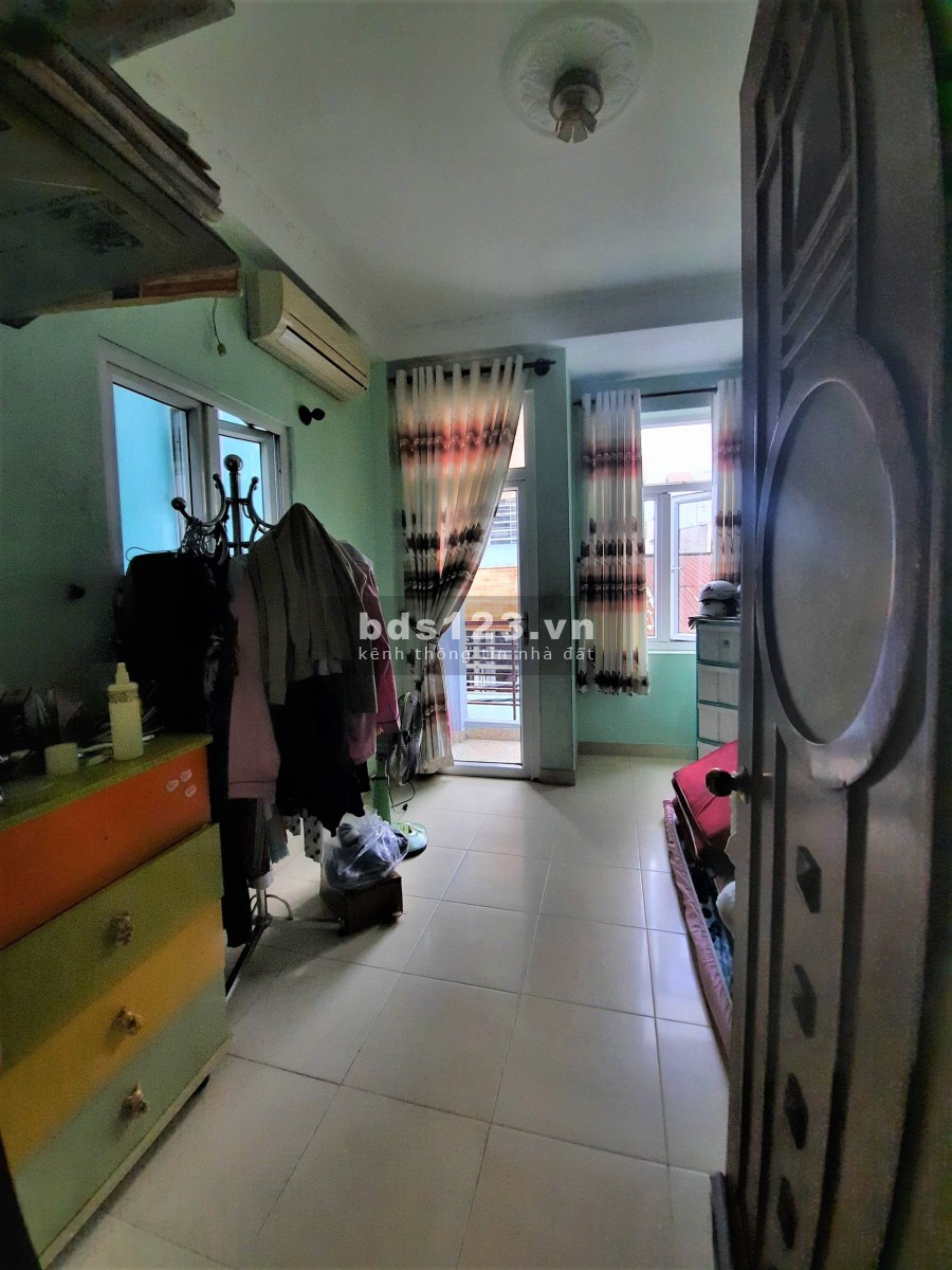 Bán Nhà 5 tầng đúc, dt 3x7.2 hẻm 4m CMT8 P15 Q10, giá 4.7 tỷ, thương lượng