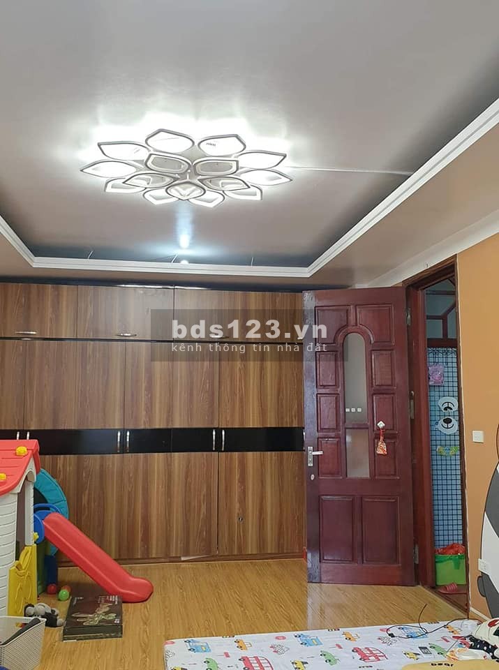 Bán nhà khu phân lô Lạc Trưng ô tô tránh dt 58m2 x 6 tầng, mt 8m