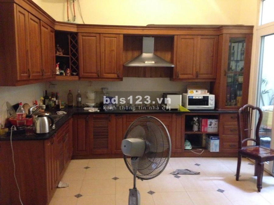 Bán nhà nguyên căn diện tích 40m2, 4 tầng, Hoàng Như Tiếp, Quận Long Biên giá 4.5 tỷ