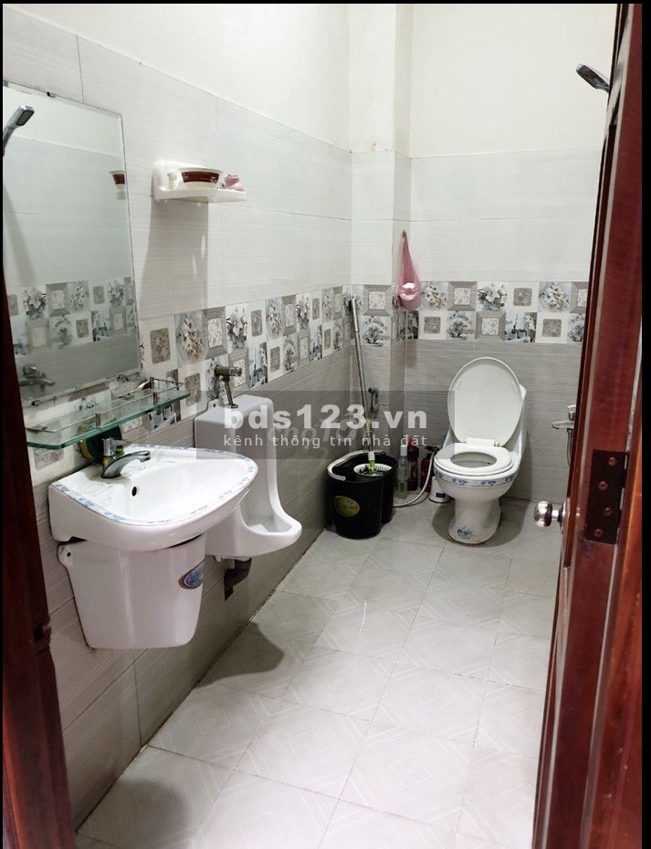 Cho thuê nhà NC 1 lầu 168m2 ở hoặc Sản xuất KD gần ngã tư Bà Điểm Phan Văn Hớn