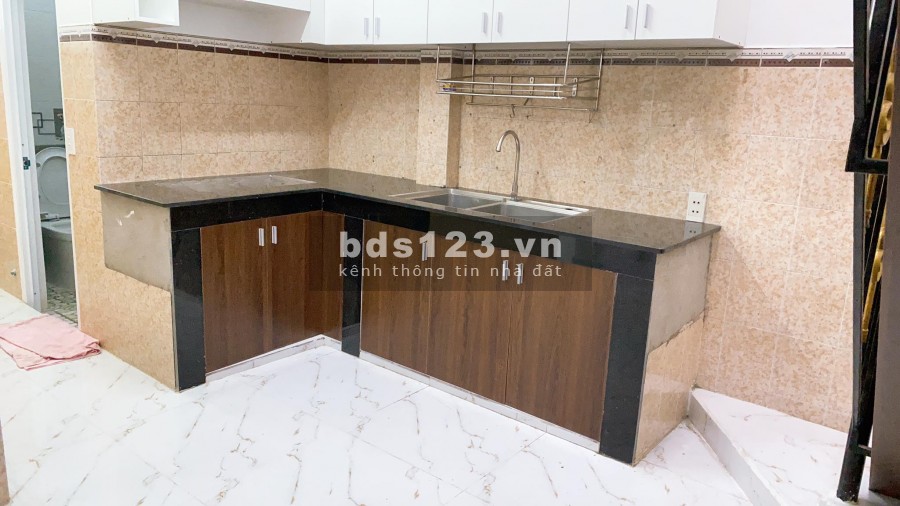 Vòng xoay Lăng Cha Cả, Quận Tân Bình bán nhà đường Hoàng Văn Thụ, phường 4, dt 46m2, nở hậu giá 6.2 tỷ
