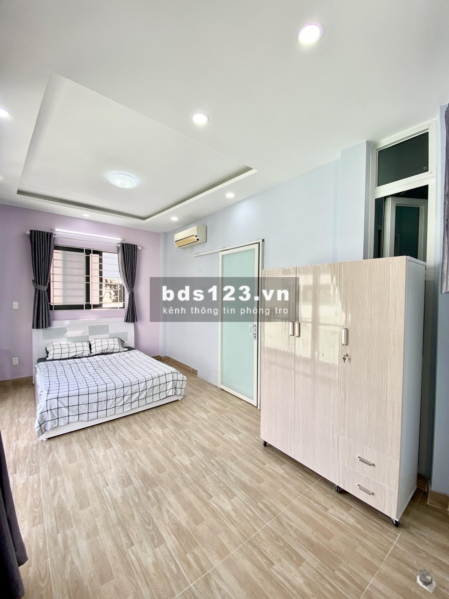 Phòng cao cấp, mới, ban công. Thuận tiện di chuyển các quận