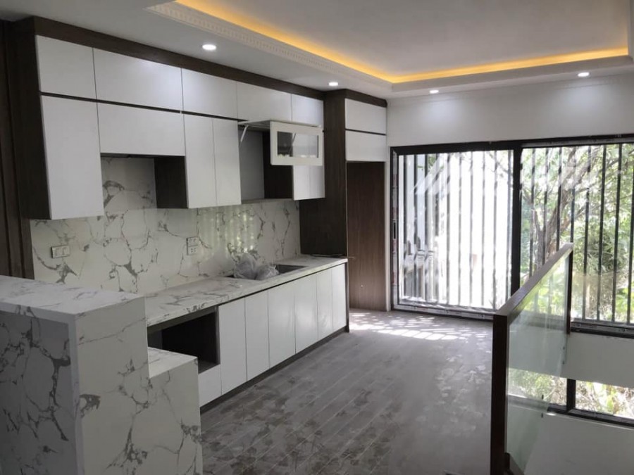 Bán nhà Kim Giang Thang máy 45m 6 tầng hơn 5 tỷ siêu hiếm, ô tô
