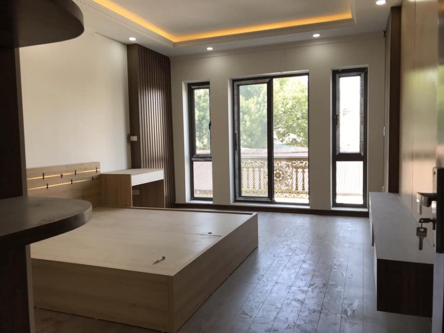 Bán nhà Kim Giang Thang máy 45m 6 tầng hơn 5 tỷ siêu hiếm, ô tô
