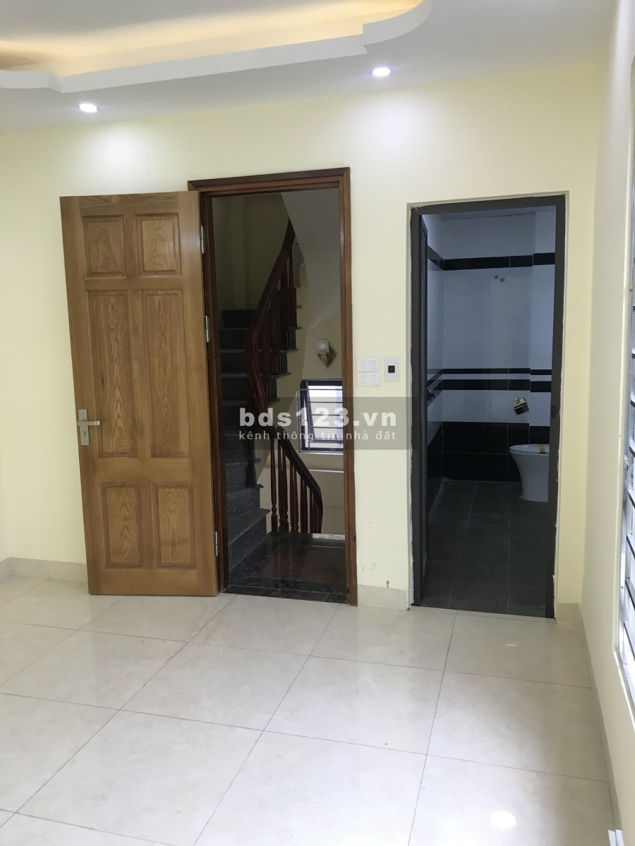 Chính chủ bán nhà KĐT Xa La Quận Hà Đông 4 tầng 32m2 gía 2,6 tỷ