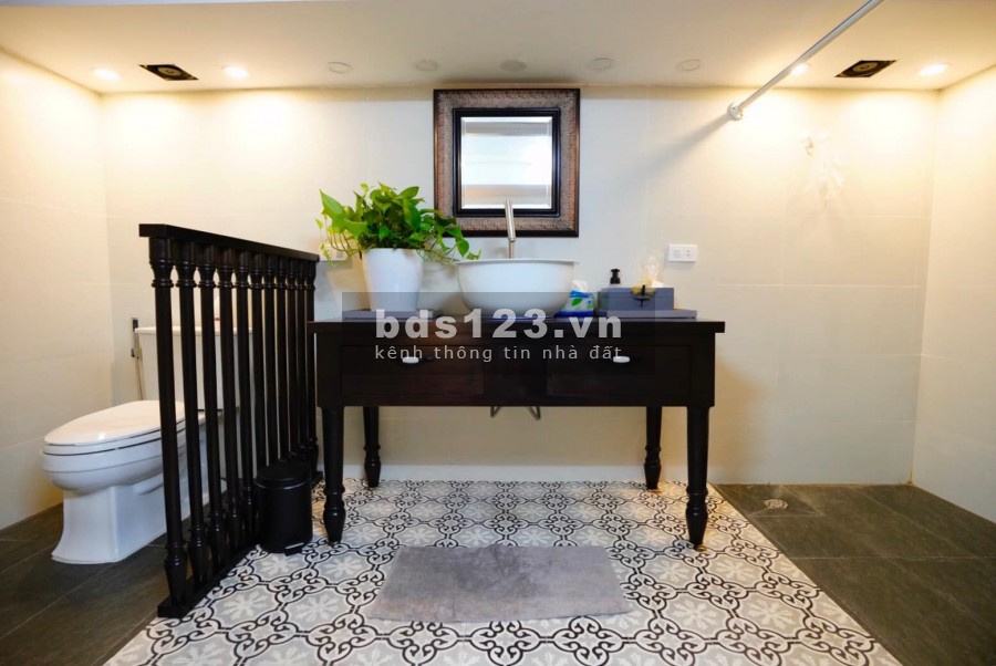 Chỉ 3 tỷ có nhà 40m2 phố cổ Hoàn Kiếm cách mặt phố 5m