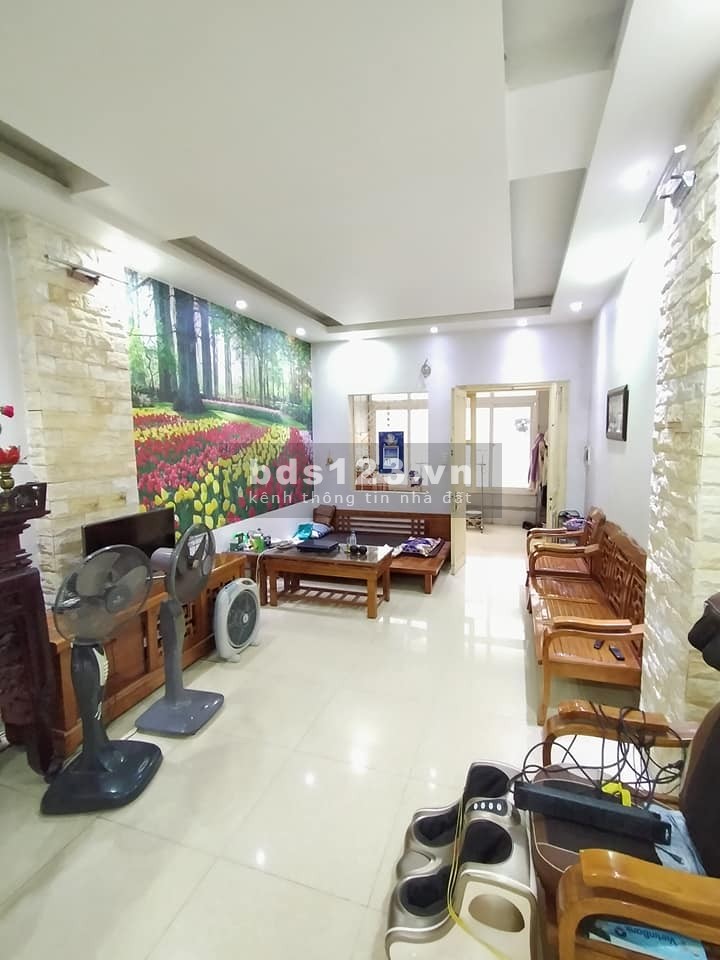 Bán nhà phố Lương Yên, Hai Bà Trưng. 27m x 5 tầng giá 2 tỷ có thương lượng