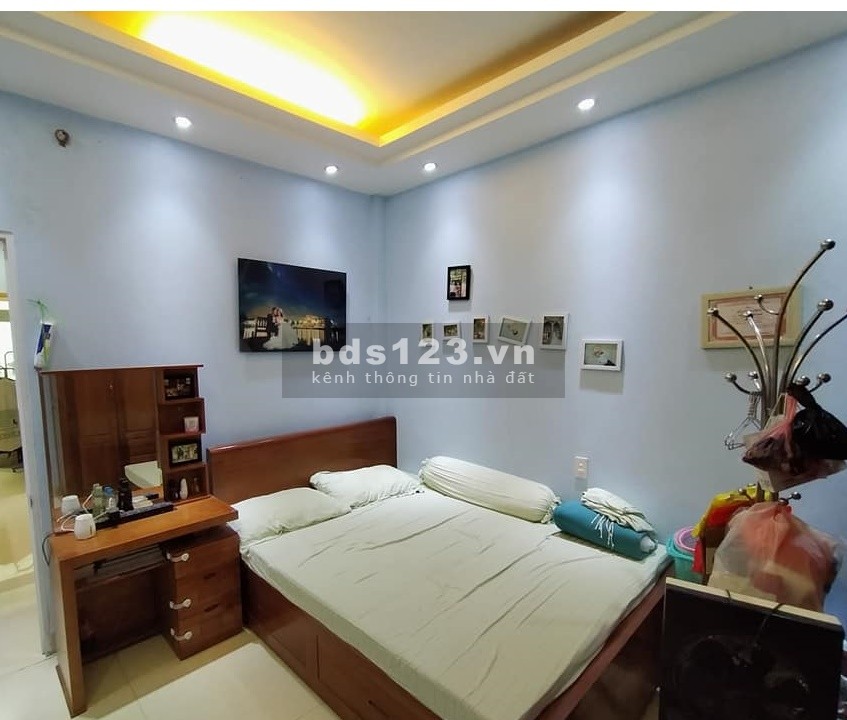Bán nhà phố Lương Yên, Hai Bà Trưng. 27m x 5 tầng giá 2 tỷ có thương lượng