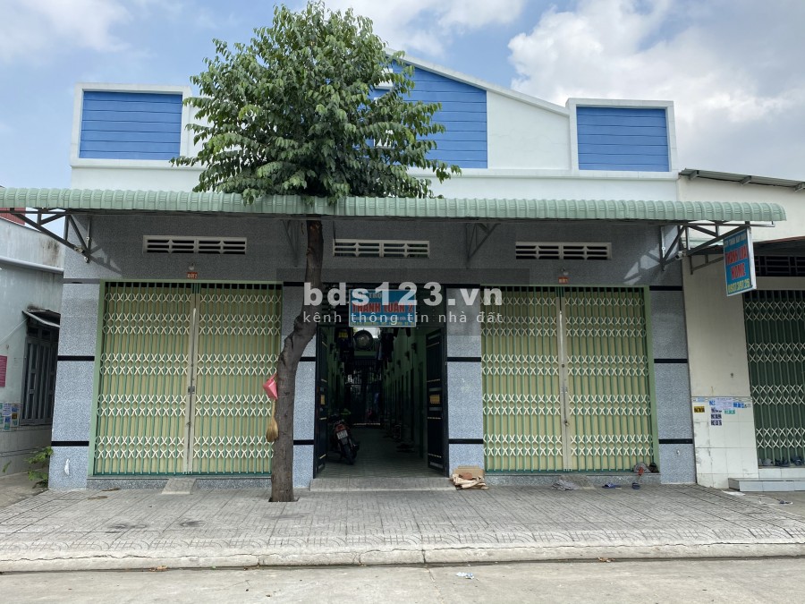 Cần bán gấp dãy trọ 14 phòng , 2 kiot đẹp mộng mơ, ngay khu công nghiệp, Mỹ Phước 3, sát chợ