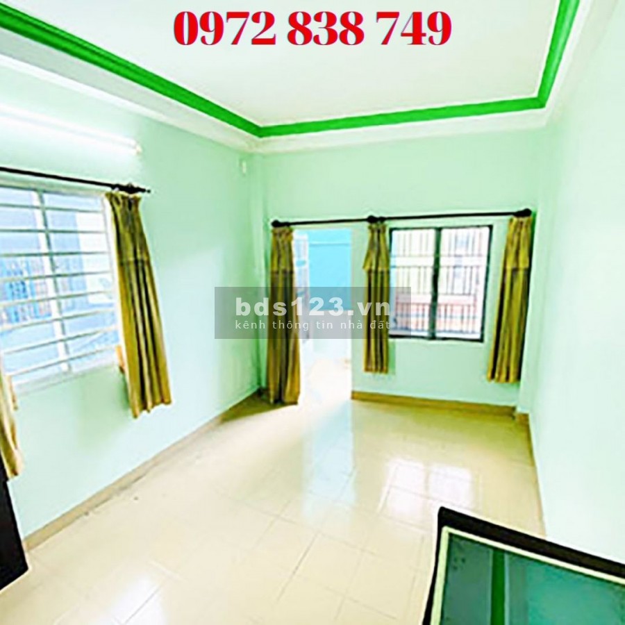 Bán gấp nhà đường Lê Quang Định Bình Thạnh, giá rẻ, 4 tầng, 2 phòng ngủ