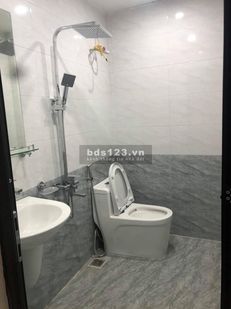 Bán nhà Nguyễn Văn Lộc Quận Hà Đông 35/41T2 giá 4.95 tỷ, lh 0922888918