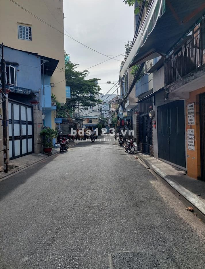 Bán nhà Hồng Lạc 32m2, 2 mặt hẻm, hẻm xe hơi, Quận Tân Bình chỉ 2 tỷ 9
