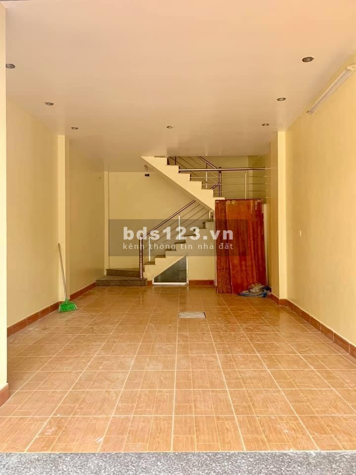 Bán nhà Xuân Đỉnh 35m xây 5 tầng ô tô vào nhà ngõ 5m, giá…