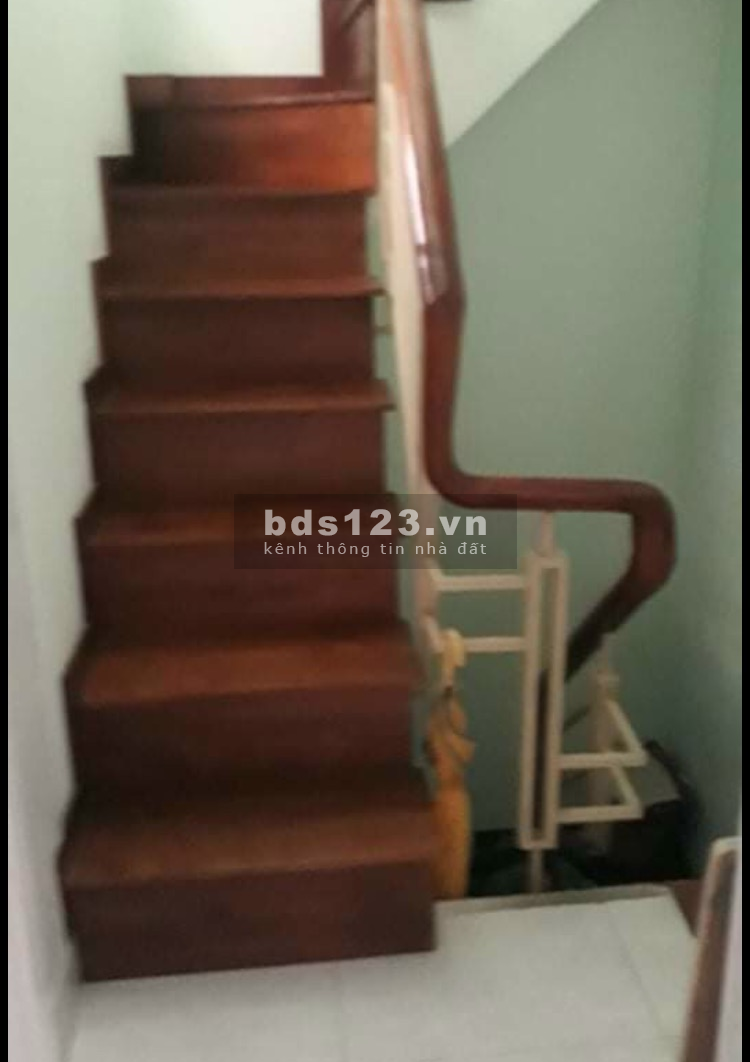 Chính chủ bán gấp, nhà giá rẻ, 1 trệt, 2 lầu. Nhà Bè, giá 1.25 tỷ .