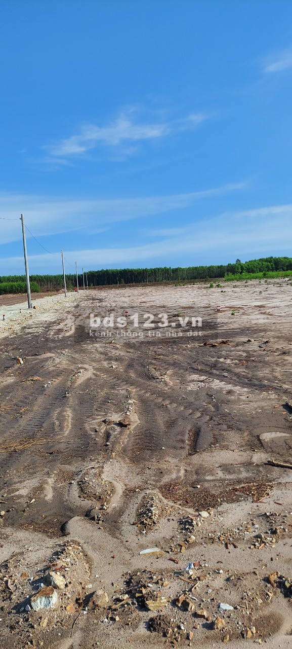 Đất mặt tiền 12m đường ven biển Hồ tràm, ngay sân bay và KCN đất đỏ. Cực đẹp