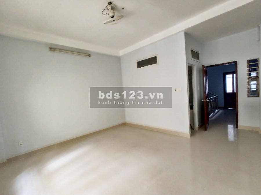 Chính chủ hỗ trợ mùa dịch đến 350k/ tháng tiền thuê phòng tòa nhà 74 Lũy Bán Bích