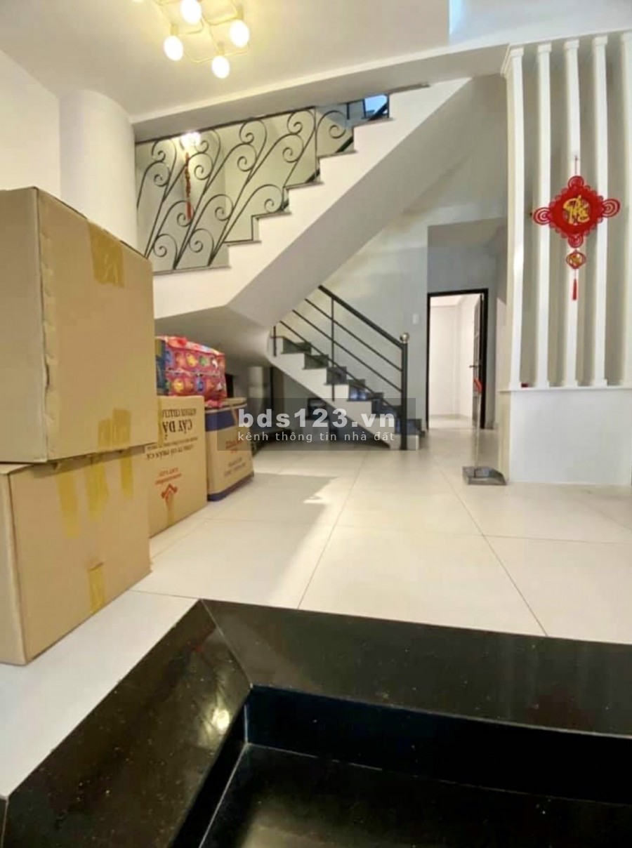 Bán khu dân trí cao, tương lai khu vực, dt 35m2 giá 3.9 tỷ, phường 19, Huỳnh Mẫn Đạt, Bình Thạnh