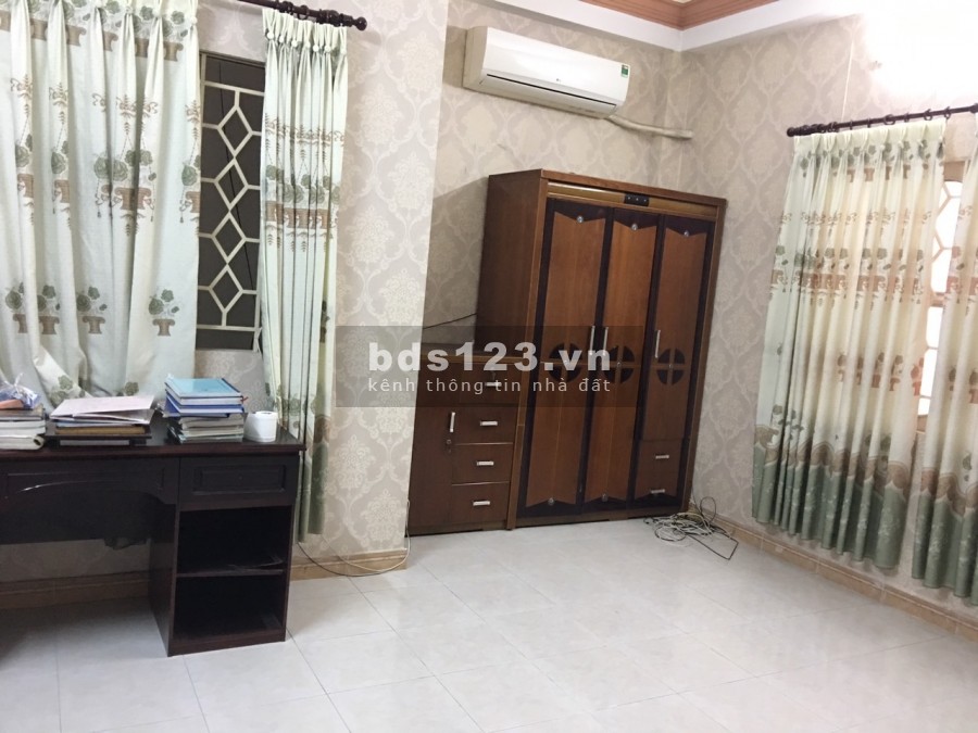 Cho thuê nhà HXT Nguyễn Kiệm, P3, Gò Vấp, 4.5x18m, 1 trệt, 3 lầu, 18 triệu/tháng