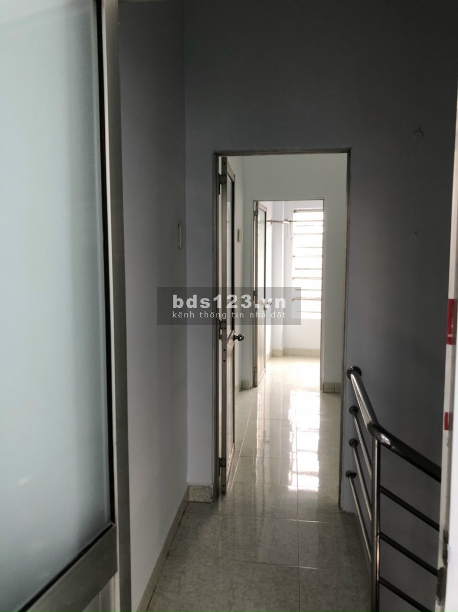 Bán nhà hẻm hẻm 170 Tô Ngọc Vân, sổ hồng riêng, dt 28x9m, nỏ hậu 3.2m, lhcc