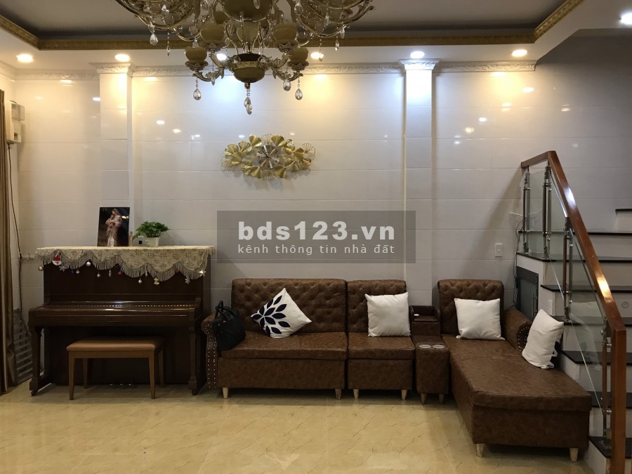 Chính chủ bán nhà hẻm Trường Sa, dt 159m2, ở sát phường 3, Quận Tân Bình