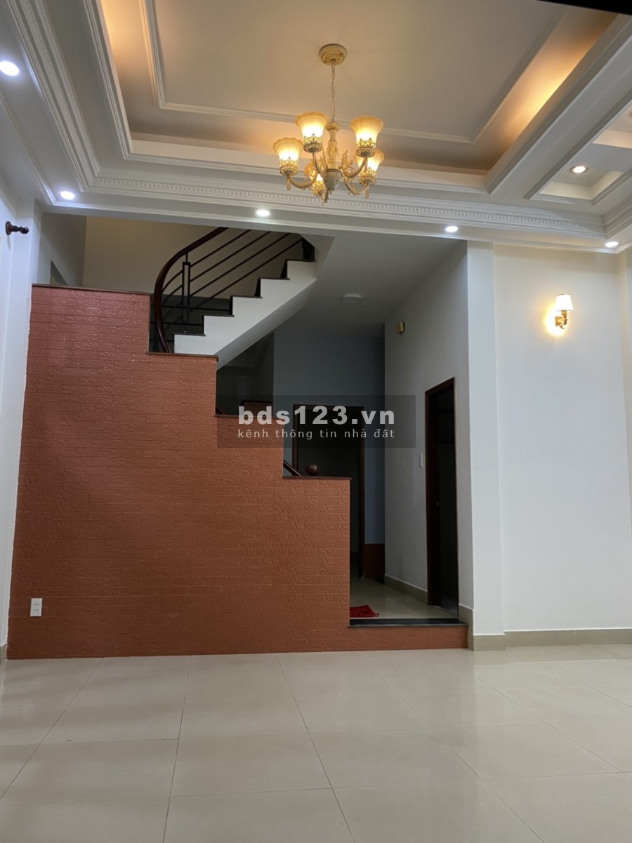 Nhà trung tâm sát bên Đặng Văn Bi Cách mặt tiền đường 9 Trường Thọ 20m Dt. 68,5m2 giá 5,9 tỷ