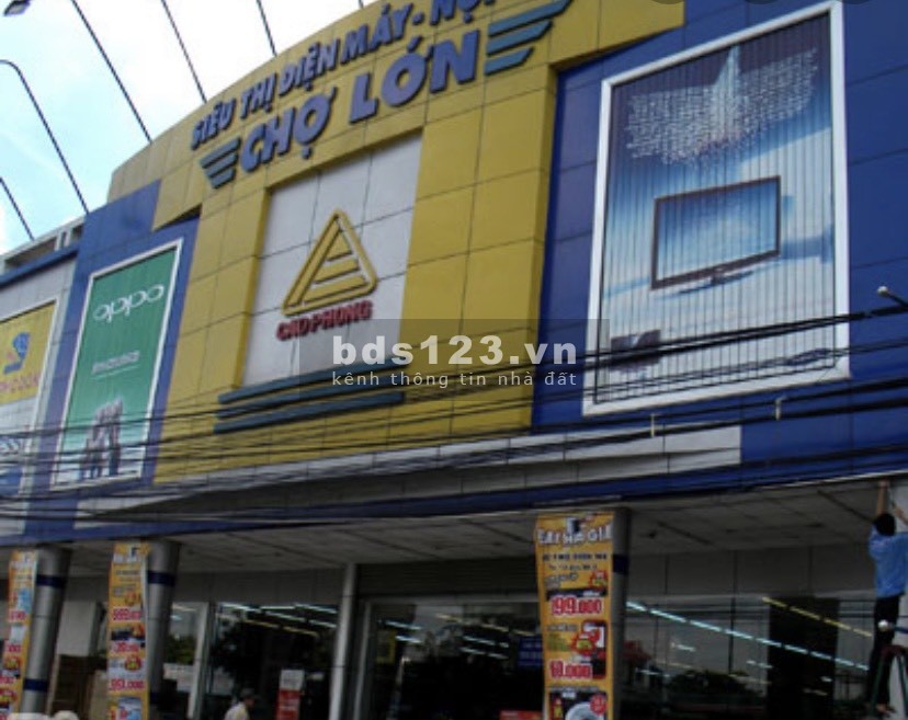 Bán nhà 1 trệt 1 lầu 5 phòng trọ đường trường chinh gần cầu Tham Lương