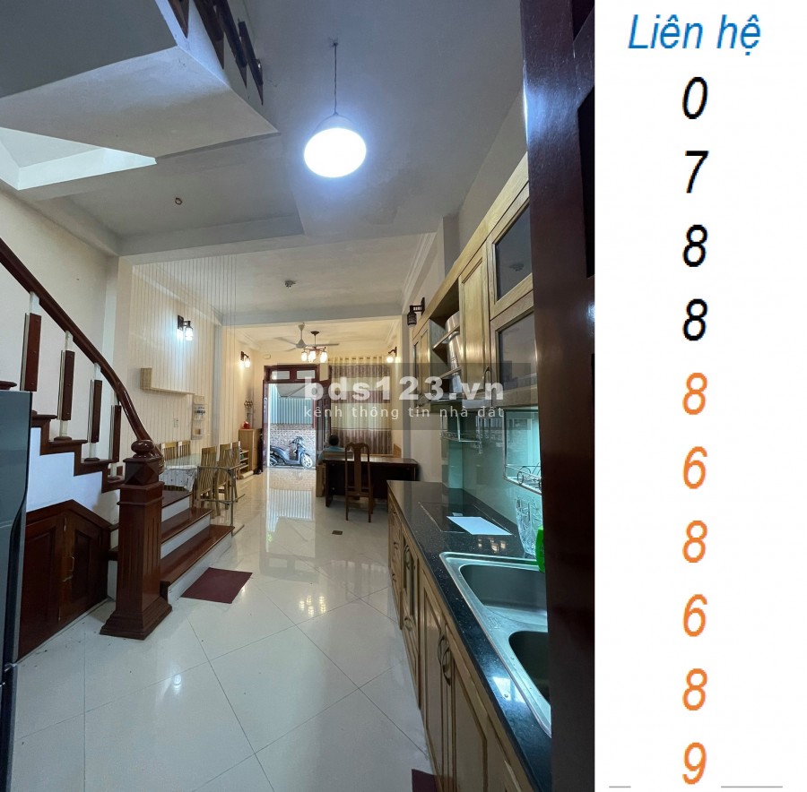 Nhà nguyên căn đẹp Quận Tây Hồ, bao rộng, giá rẻ nhỉnh 3 tỷ, dt 43m2, 5 tầng đúc
