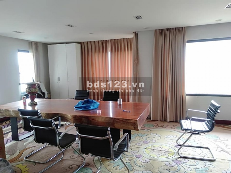 Bán tòa nhà lô góc 8 tầng x 93m2 thang máy, ô tô tránh, KD phố Nguyễn Khả Trạc giá 27 tỷ