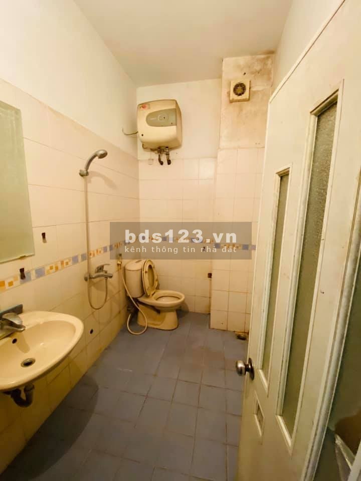Bán Nhà Trung Kính 55m 5T, MT 4m, Chỉ 6.5 Tỷ.