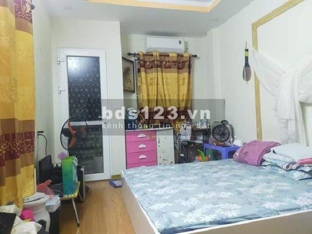 2,7 tỷ nhà 5 tầng 3 pn, đẹp ở ngay phố Nam Dư, Quận Hoàng Mai
