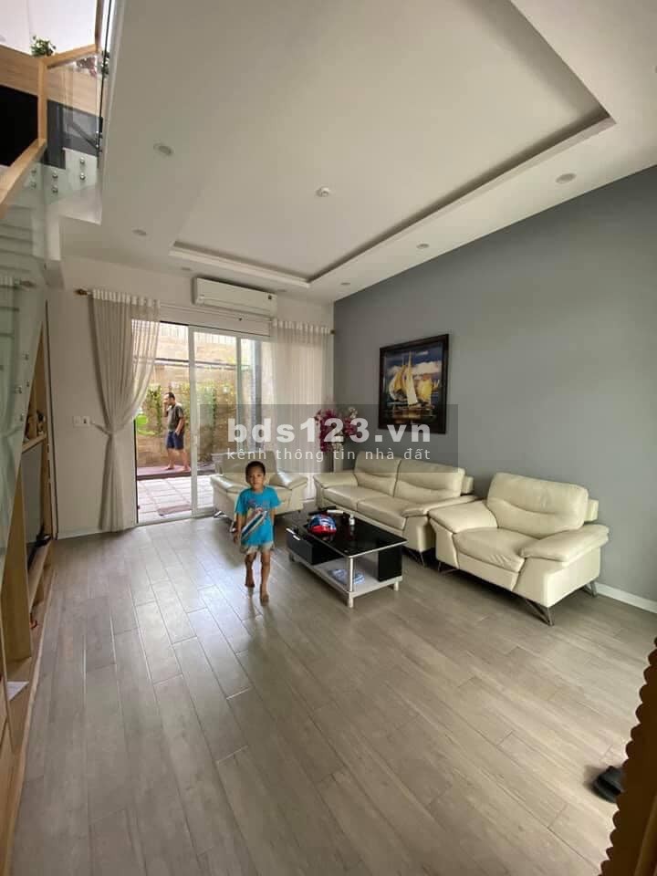 Cho thuê nhà 3 tầng khu đô thị Phú Gia Compound giá cho thuêu 18tr/tháng
