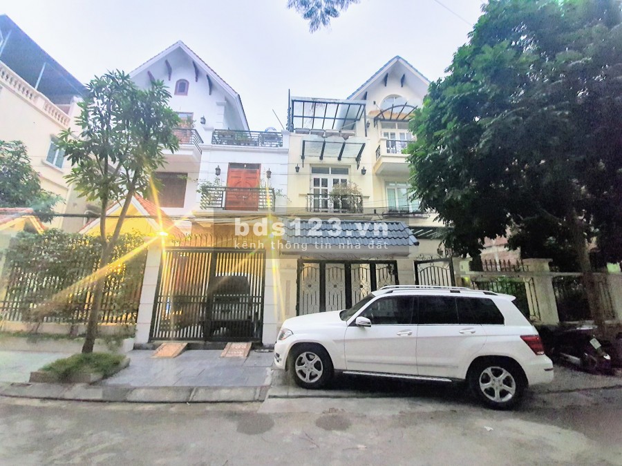 Bán gấp biệt thự Văn Phú vị trí siêu đẹp, an sinh đỉnh cao, tài lộc thịnh vượng