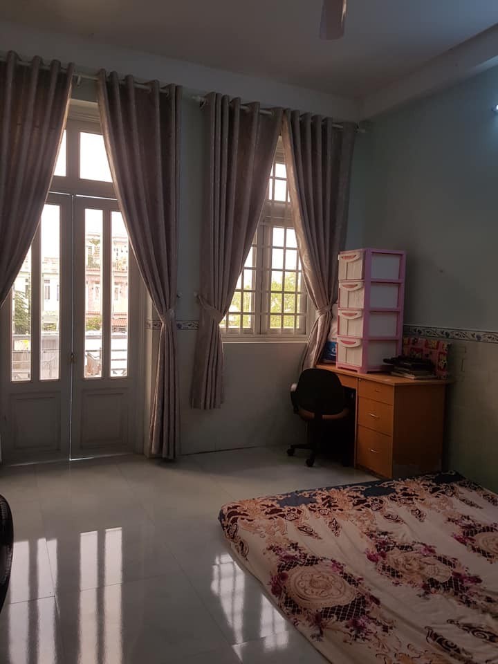 Bán gấp nhà Bình Tân, dt 60m2, giá chỉ 3.5 tỷ, lh 0917173744, khu dân cư
