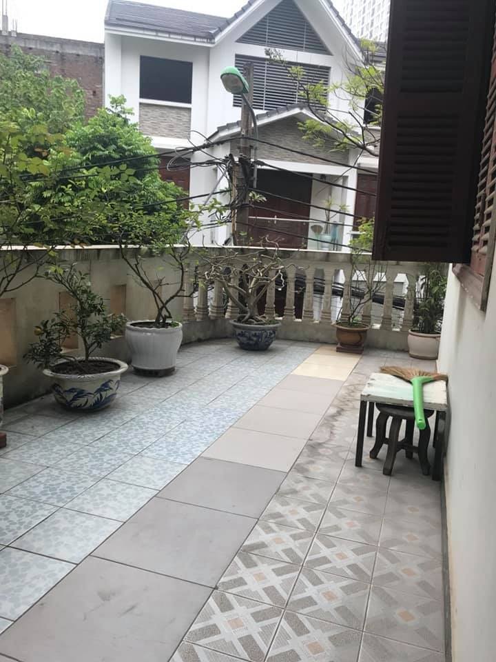 Bán gấp nhà mặt phố CỰ LỘC, Thanh Xuân, Cạnh Royal city 42m2,3 tầng, mặt tiền 6m kinh doanh đỉnh.