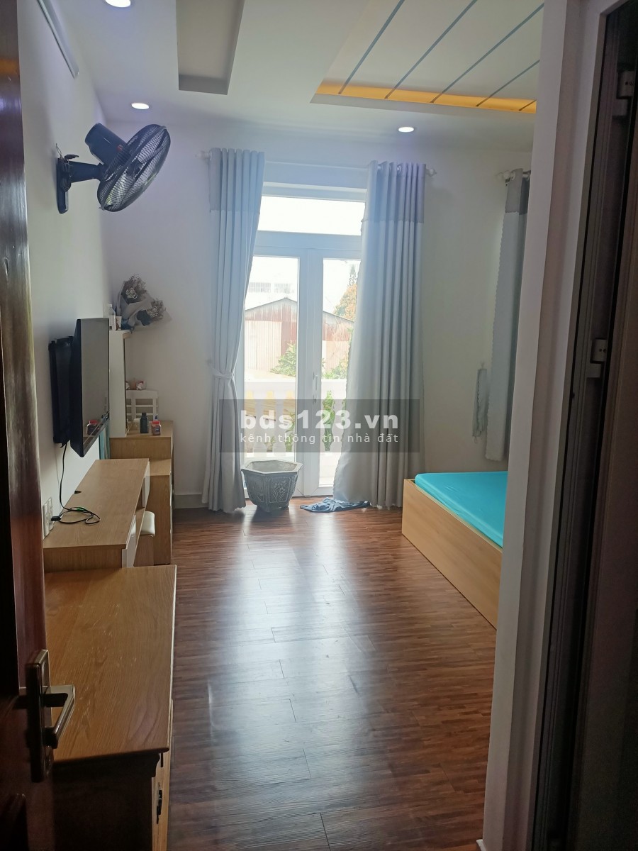 Bán nhà mặt tiền, Lê Lai, phường 3 (DT 75m4), giá nhỉnh 11 Tỷ, liên hệ chính chủ