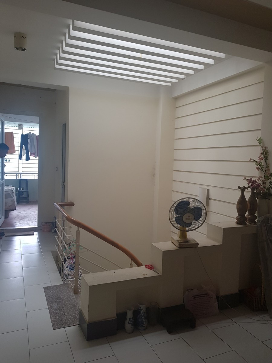 Bán nhà Kim Giang Quận Thanh Xuân, 3 tầng 70m2, giá chỉ hơn 5 tỷ