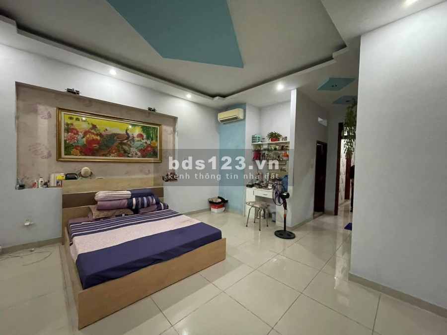 Bán Nhà Tân Bình Giá Rẻ Nhỉnh 5 Tỷ dt 56m2, 3 Căn Ra MT NI Sư Huỳnh Liên